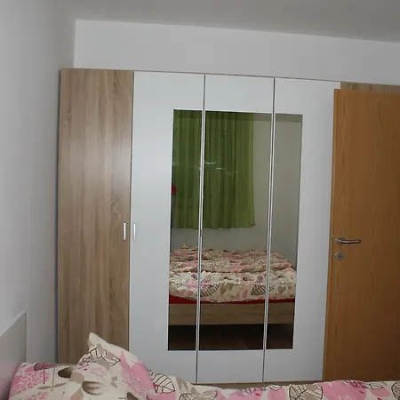 Mamia Apartment *