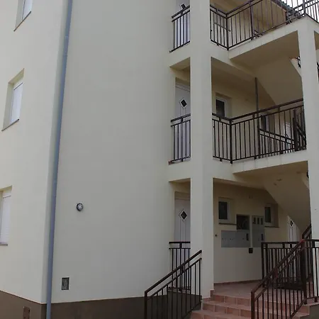 Mamia Apartment Liznjan